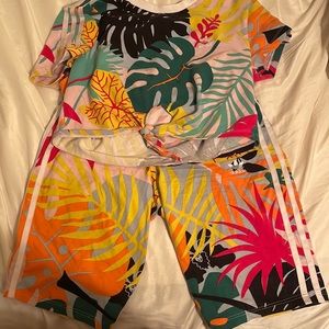 Only worn one stretchy cut set